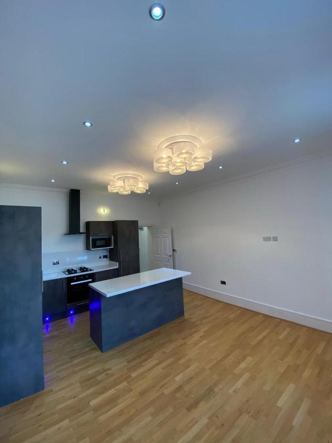וולברהאמפטון Luxury Apartment Apt5 מראה חיצוני תמונה