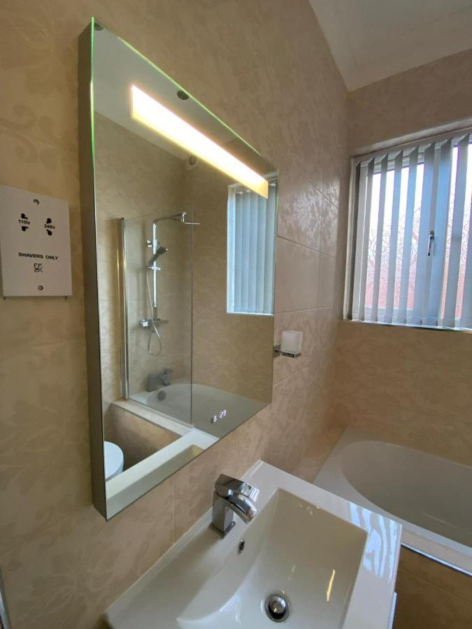 וולברהאמפטון Luxury Apartment Apt5 מראה חיצוני תמונה